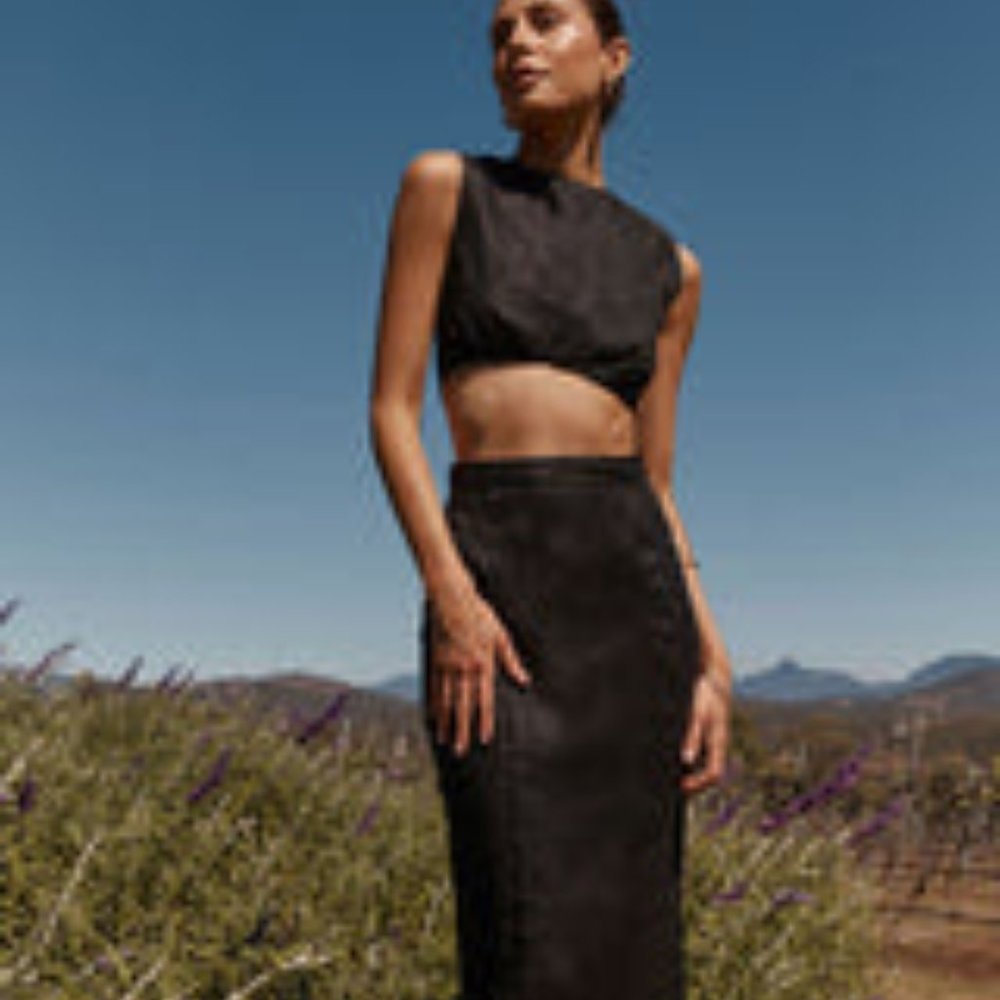 DISSH SPENCER BLACK LINEN MIDI SKIRT & MATCHING CROP TOP